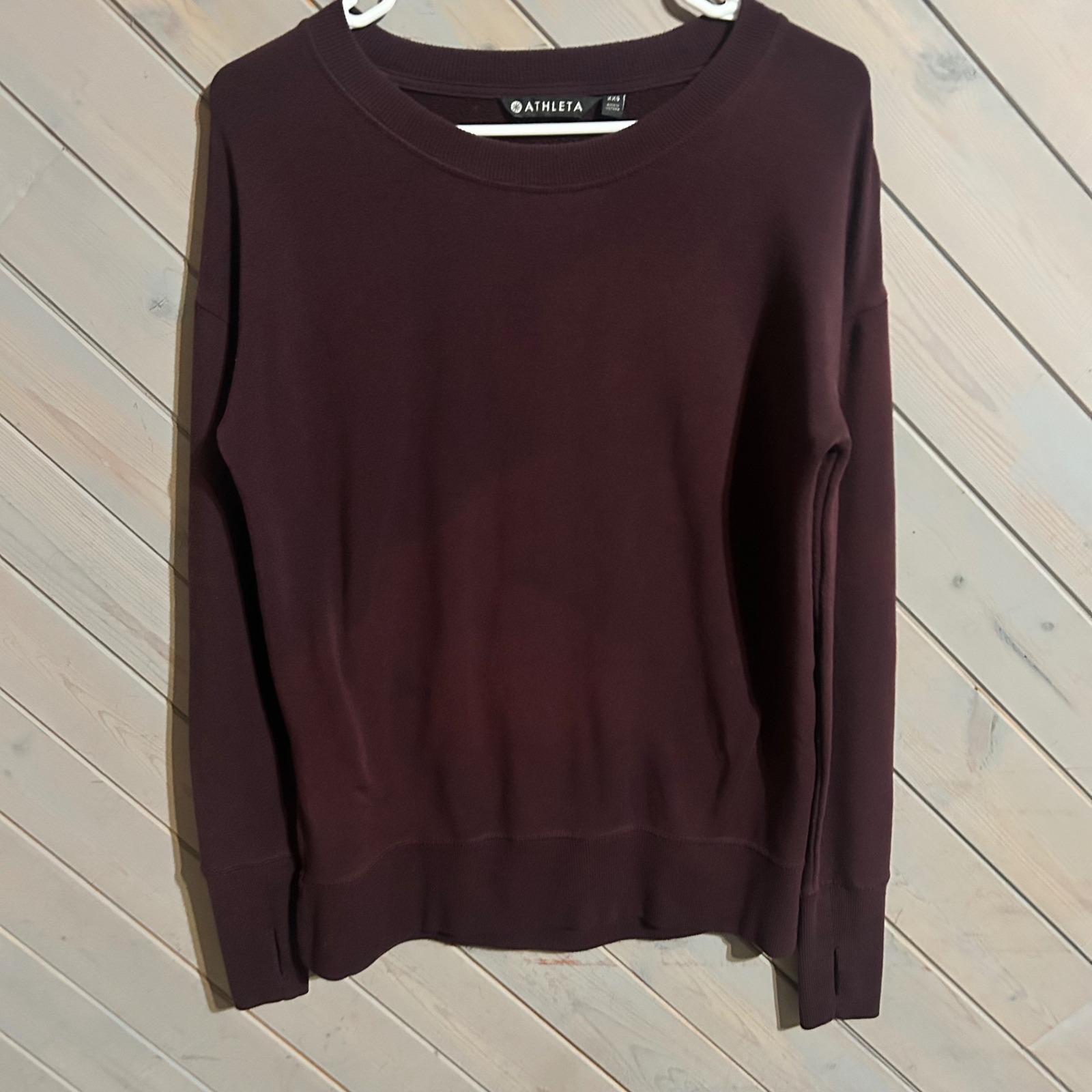 Athleta Burgundy Long Sleeve Sweatshirt With Thumb Holes Athleisure Activewear